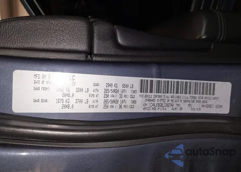 2020 Jeep Grand Cherokee Limited X 4X4 z USA, uszkodzony, nr VIN 1C4RJFBG8LC302740